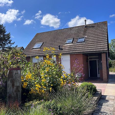Cosy Vacation Home With Large Fenced Garden Bruinisse Buitenkant foto
