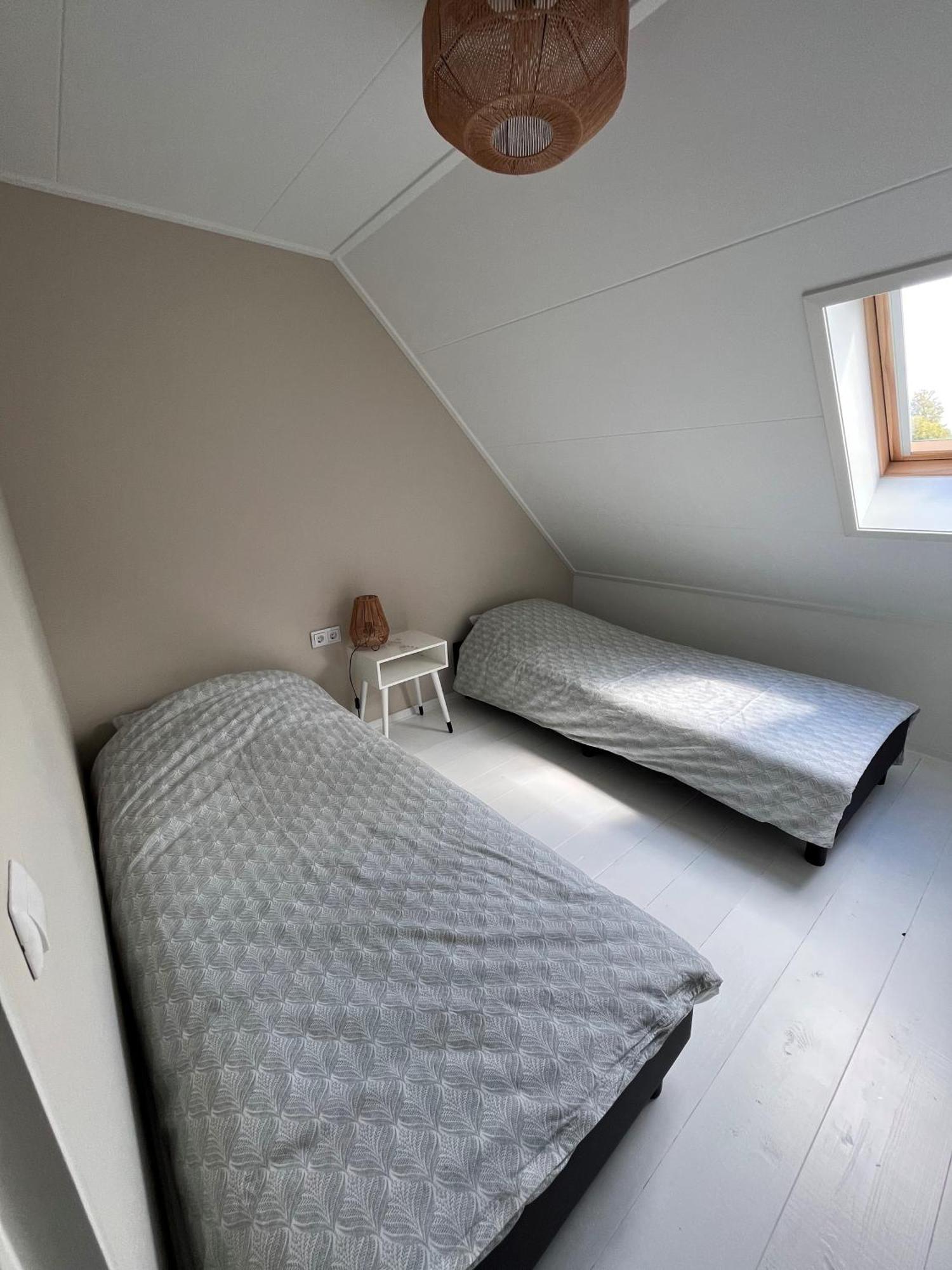 Cosy Vacation Home With Large Fenced Garden Bruinisse Buitenkant foto