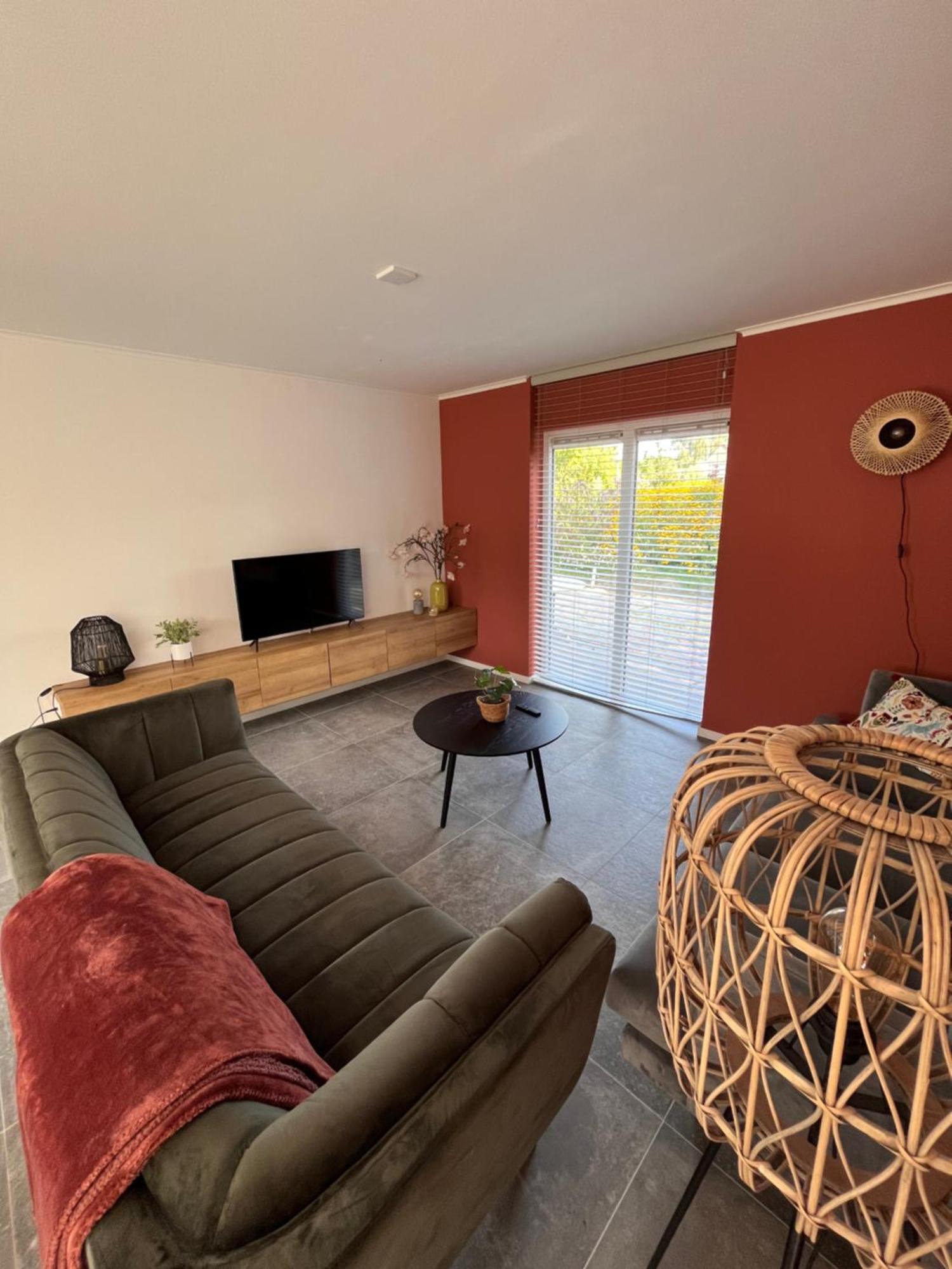 Cosy Vacation Home With Large Fenced Garden Bruinisse Buitenkant foto